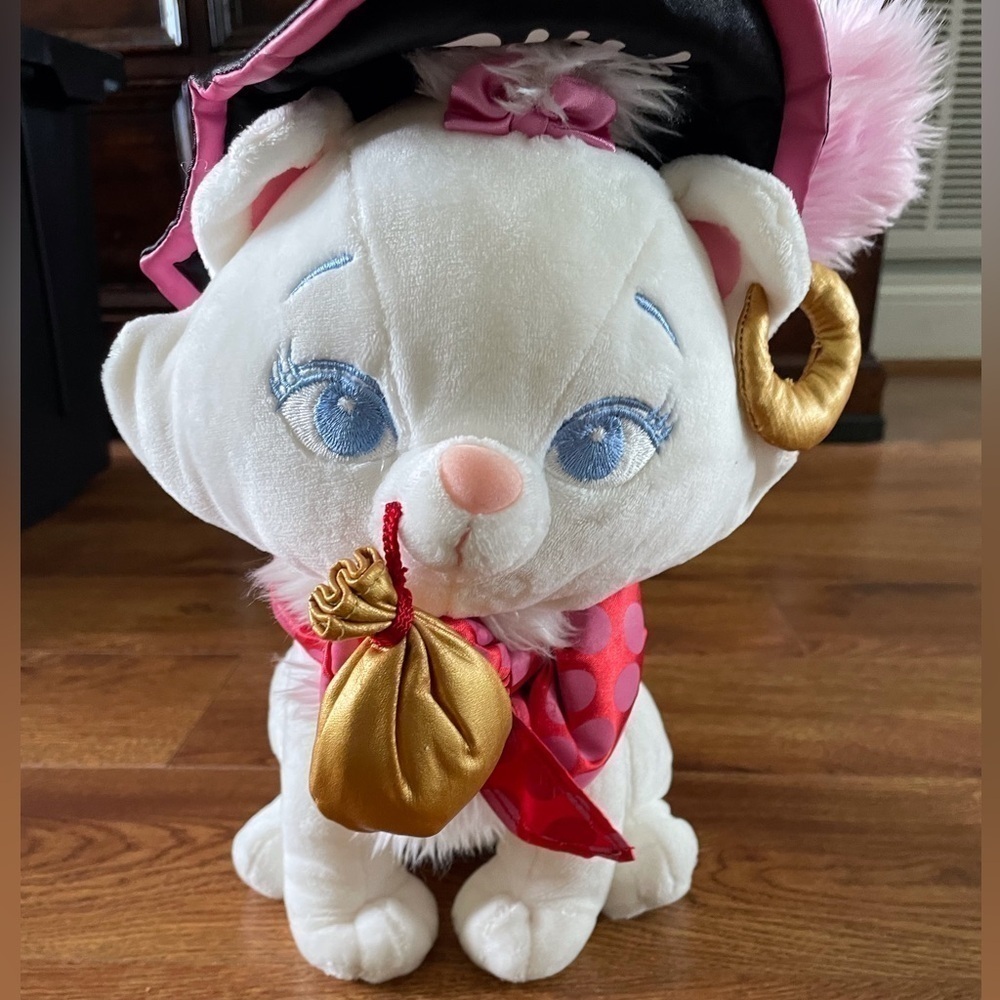 Vintage Disney Aristocats Marie as a pirate